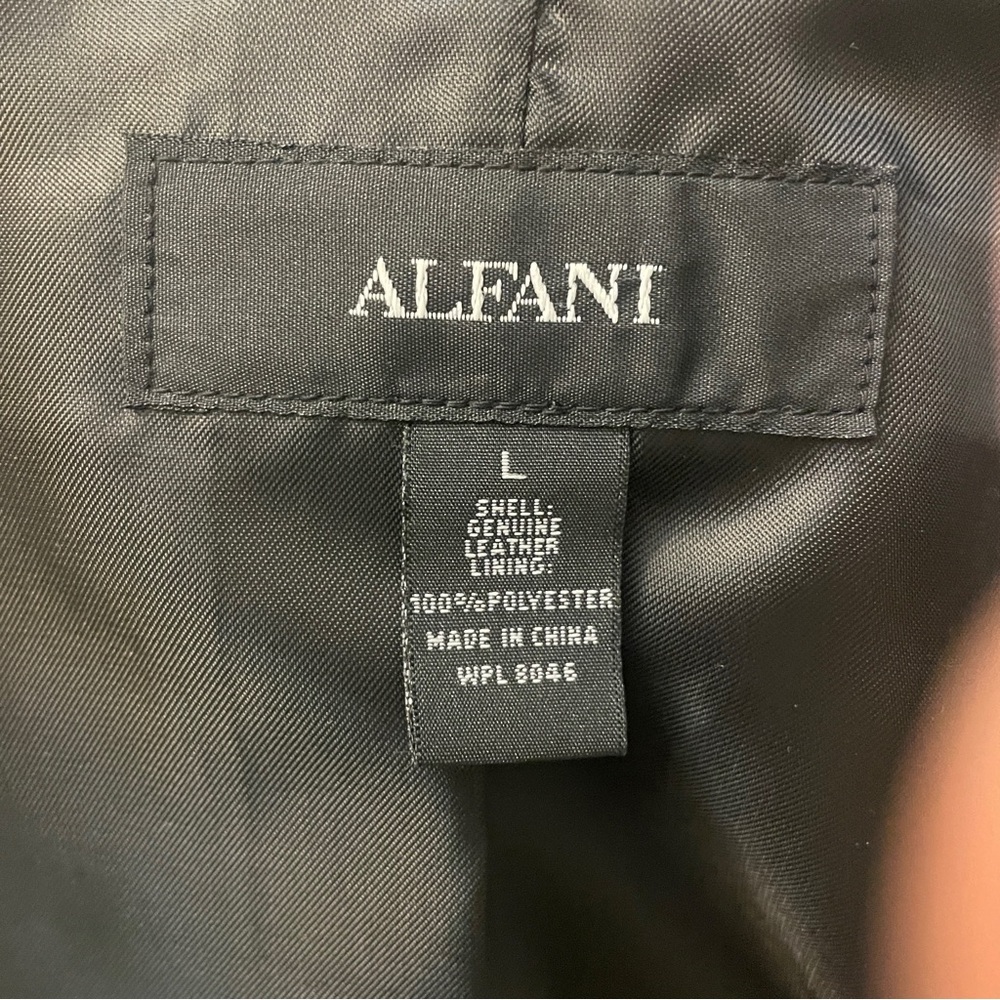 Classic Black Leather Women's Blazer Jacket - Picture 6 of 8